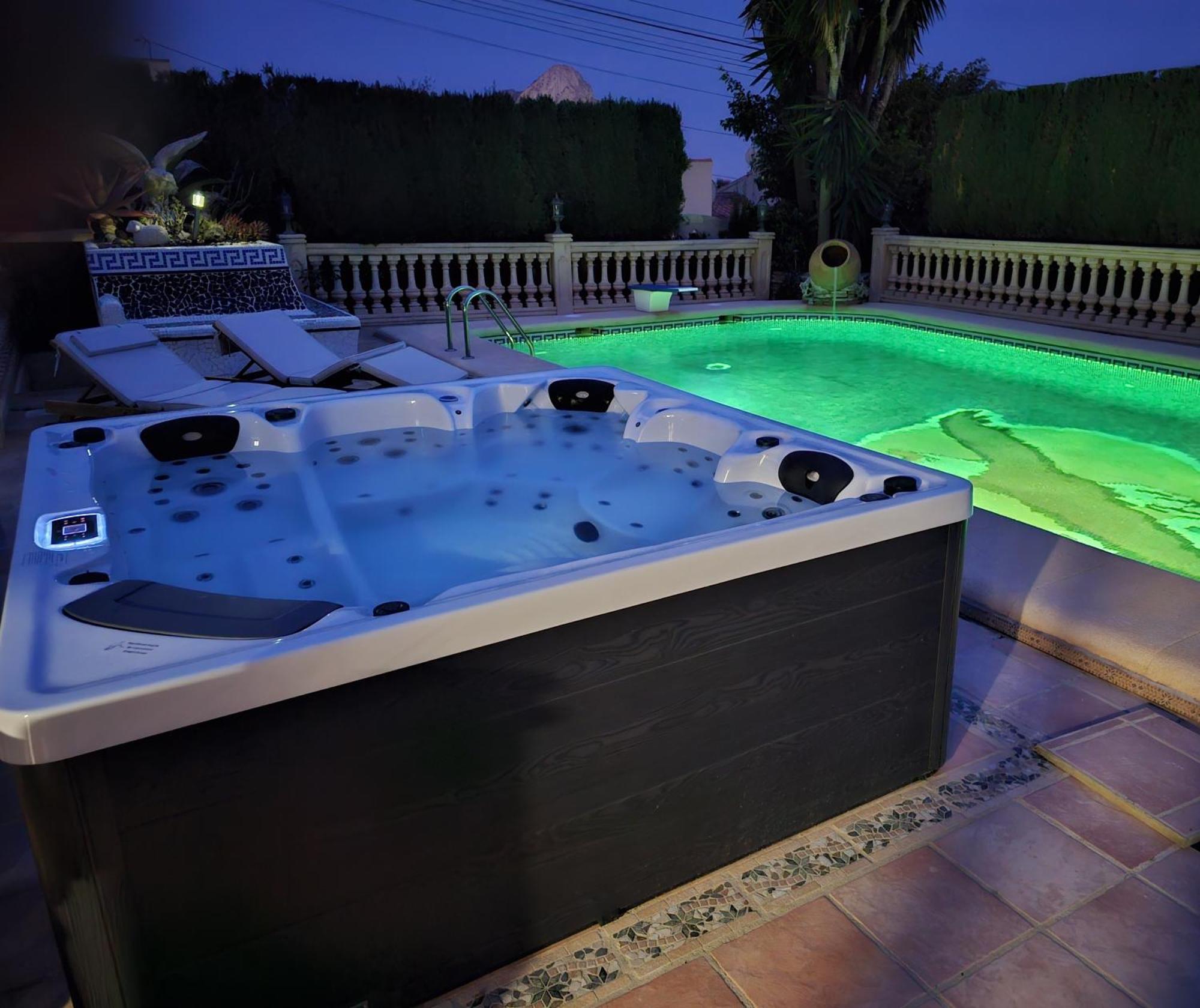 Luxury Villa - Pool, Hot Tub, Aircon, Tvs, Home Cinema, Office, Gbit Internet, Sports Equipment Calpe Kültér fotó
